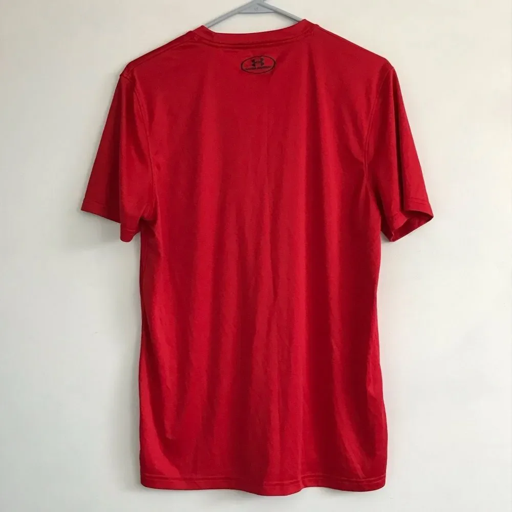 Under Armour Heat Gear Red Sz Medium Loose Fit Mens Shirt Tee Tshirt Crew Neck